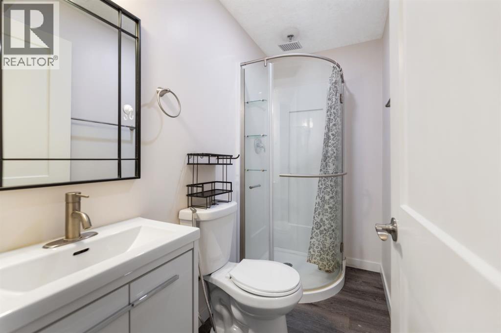 40 Everwillow Park SW, Calgary, Alberta  T2Y 5C5 - Photo 37 - A2296699