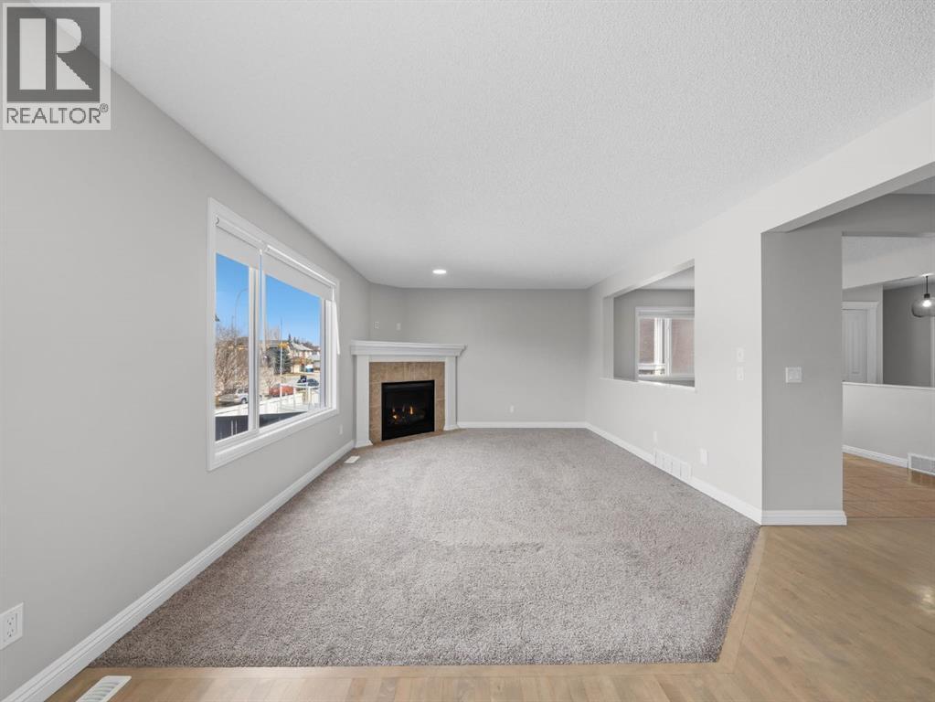 40 Everwillow Park SW, Calgary, Alberta  T2Y 5C5 - Photo 12 - A2296699