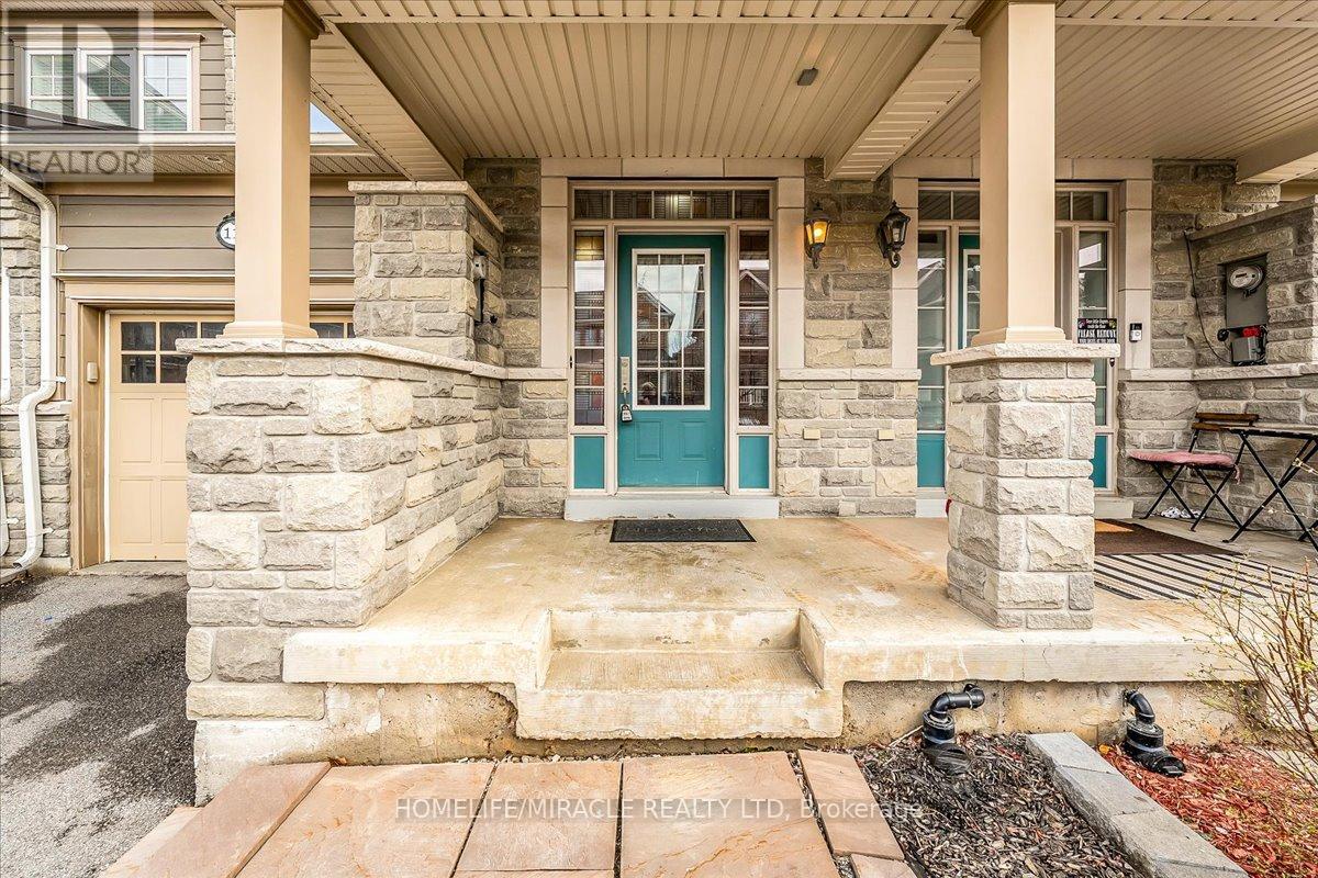 117 Aird Court, Milton, Ontario  L9T 8B6 - Photo 3 - W13009338