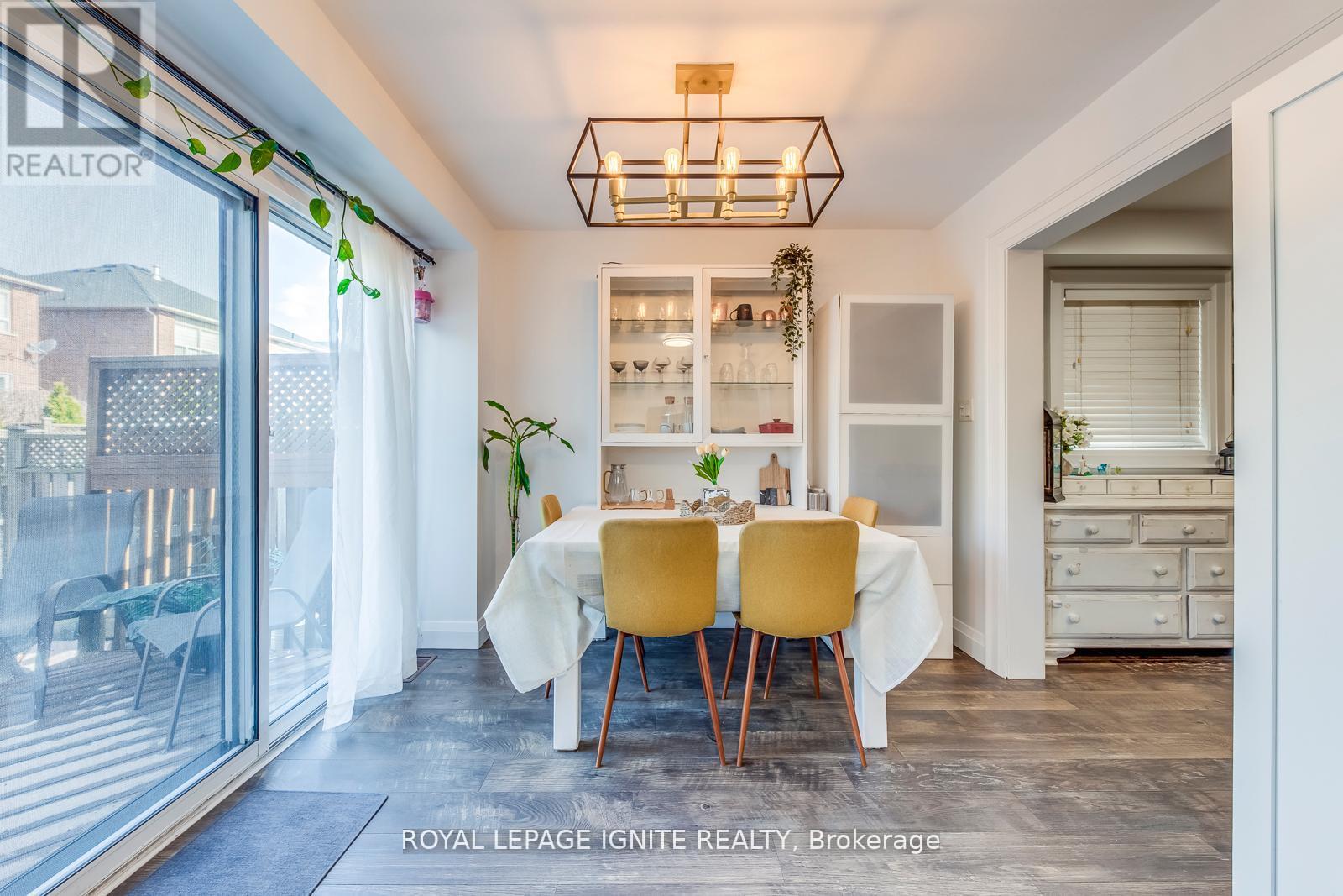 5637 Evelyn Lane, Burlington, Ontario  L7L 6X1 - Photo 12 - W13009352