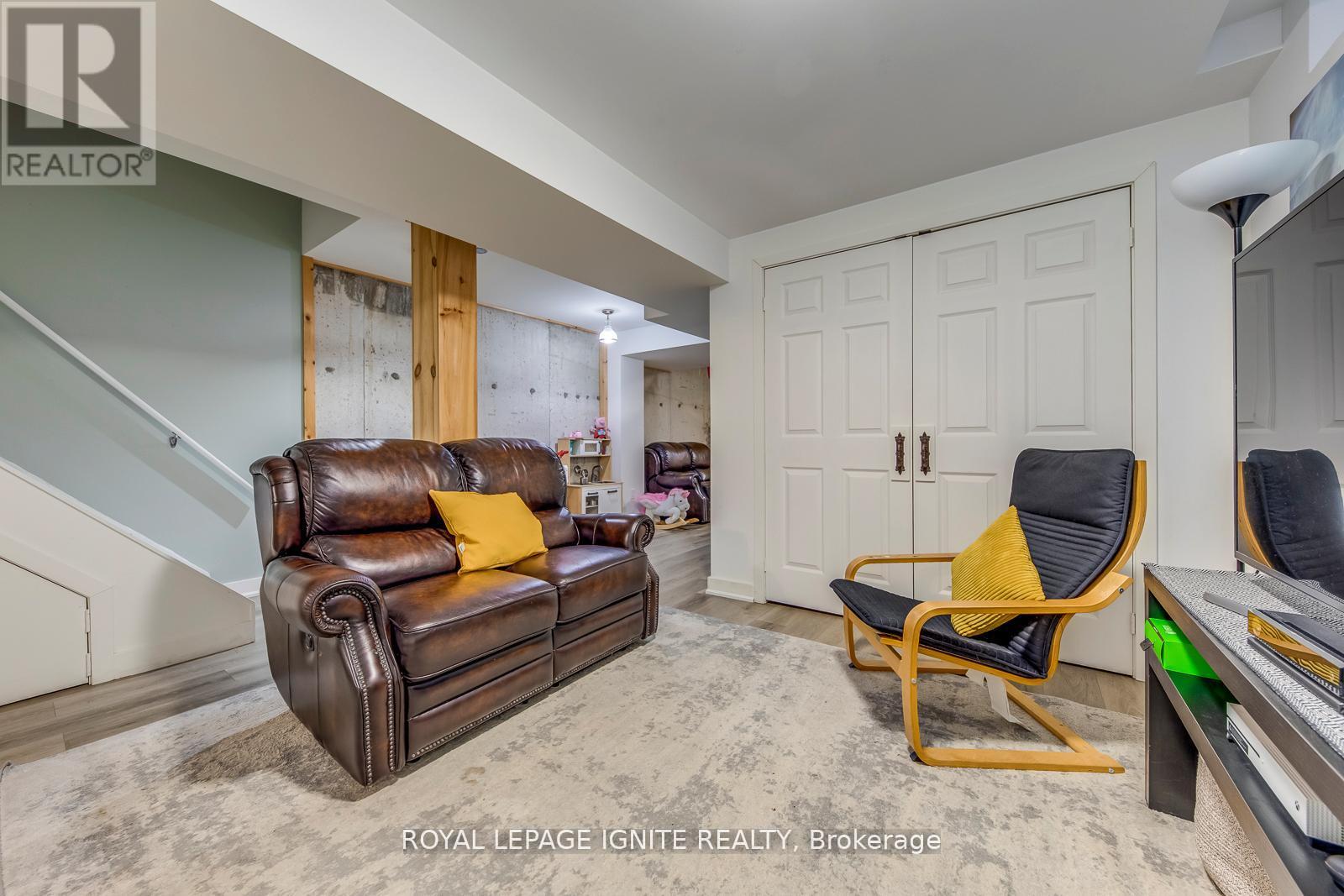 5637 Evelyn Lane, Burlington, Ontario  L7L 6X1 - Photo 33 - W13009352