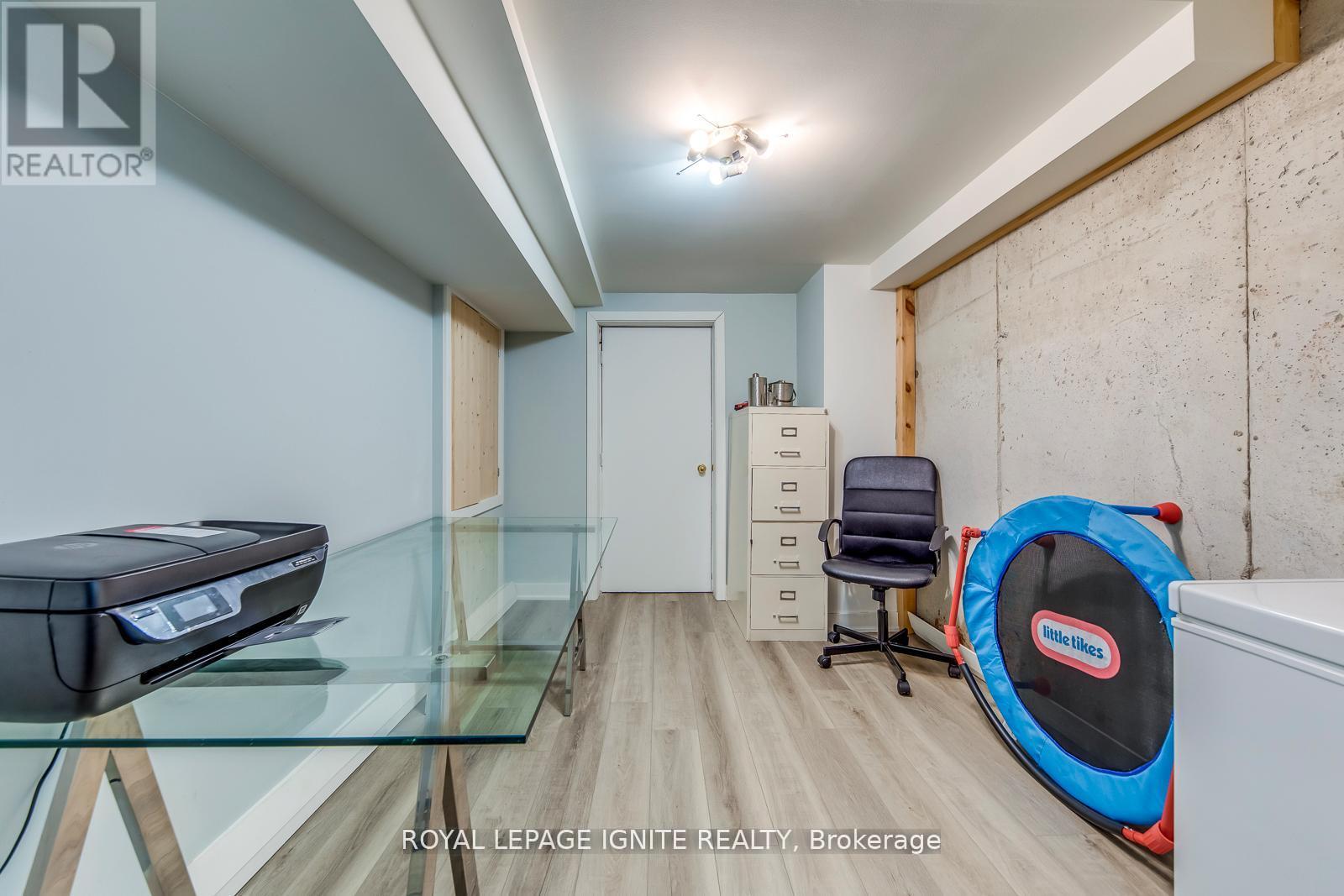 5637 Evelyn Lane, Burlington, Ontario  L7L 6X1 - Photo 37 - W13009352