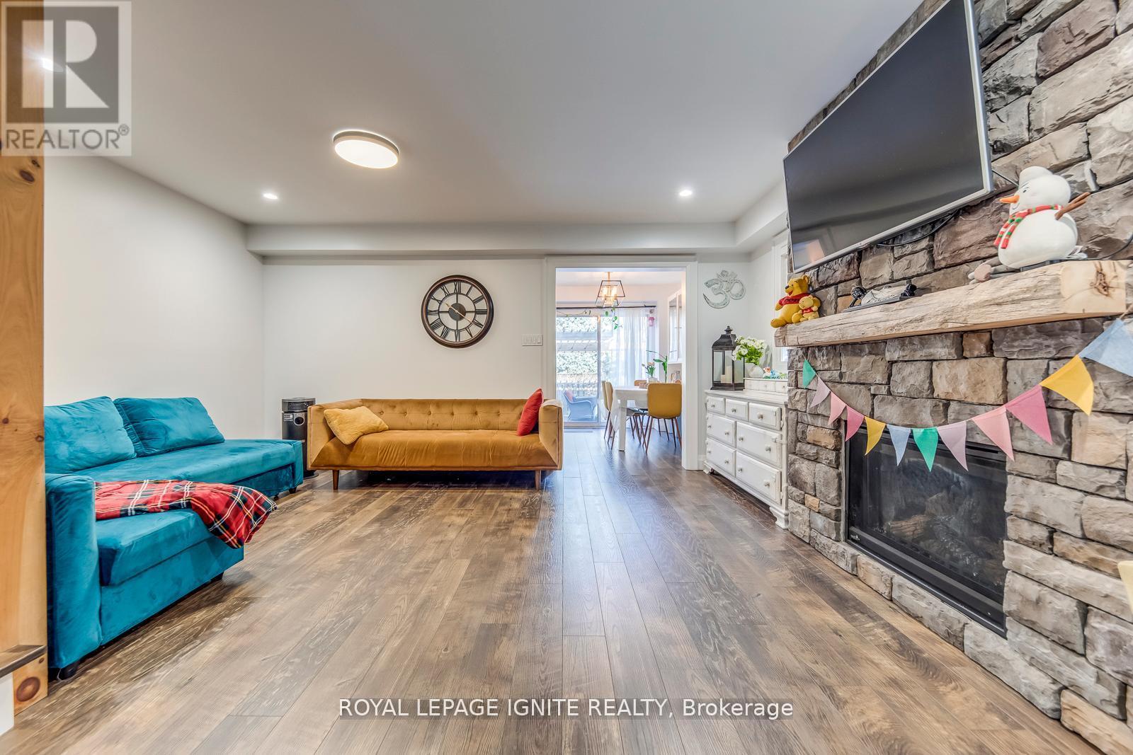 5637 Evelyn Lane, Burlington, Ontario  L7L 6X1 - Photo 6 - W13009352