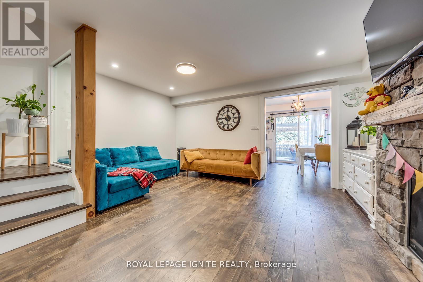 5637 Evelyn Lane, Burlington, Ontario  L7L 6X1 - Photo 7 - W13009352