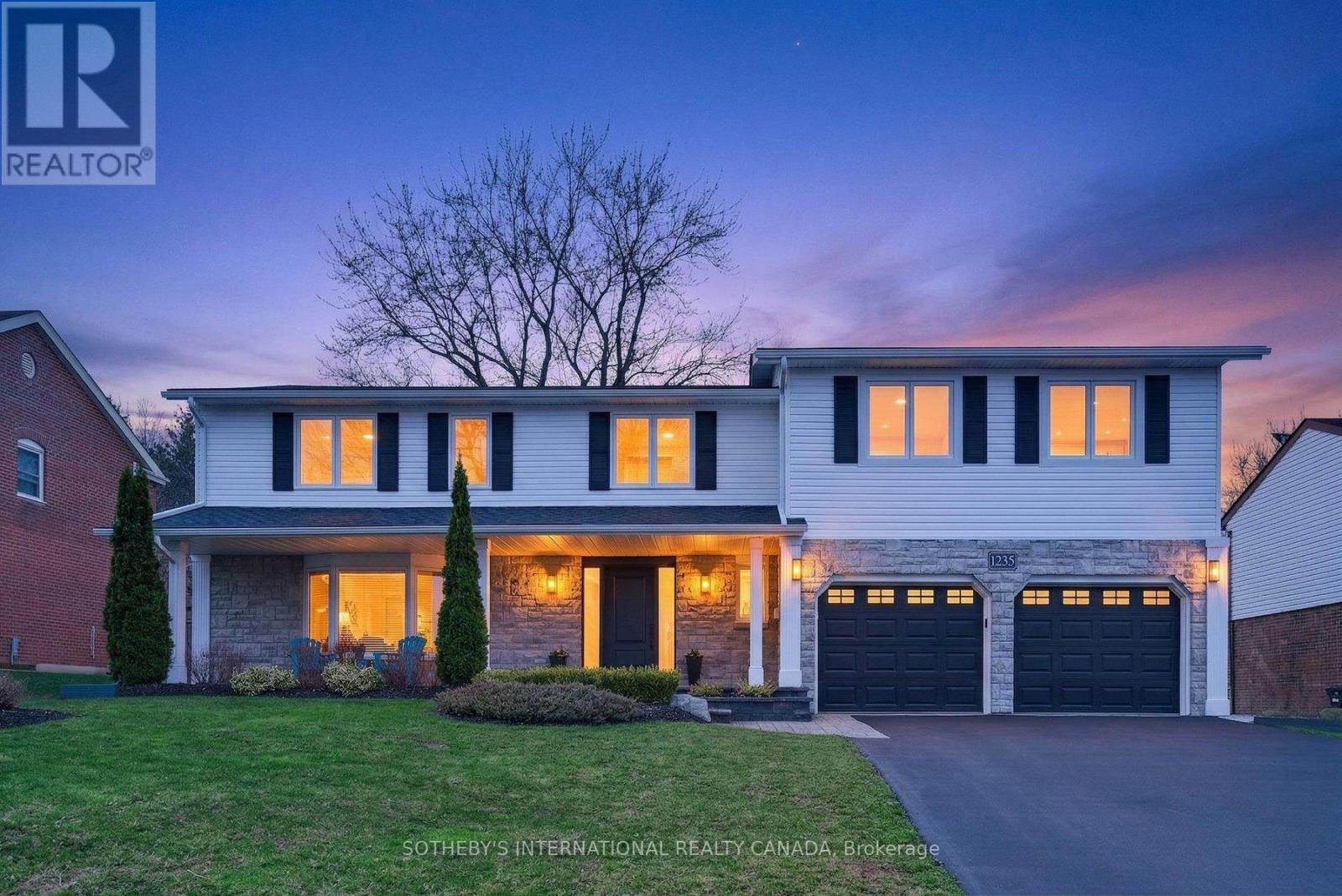 1235 APPLEFORD LANE, Burlington, Ontario