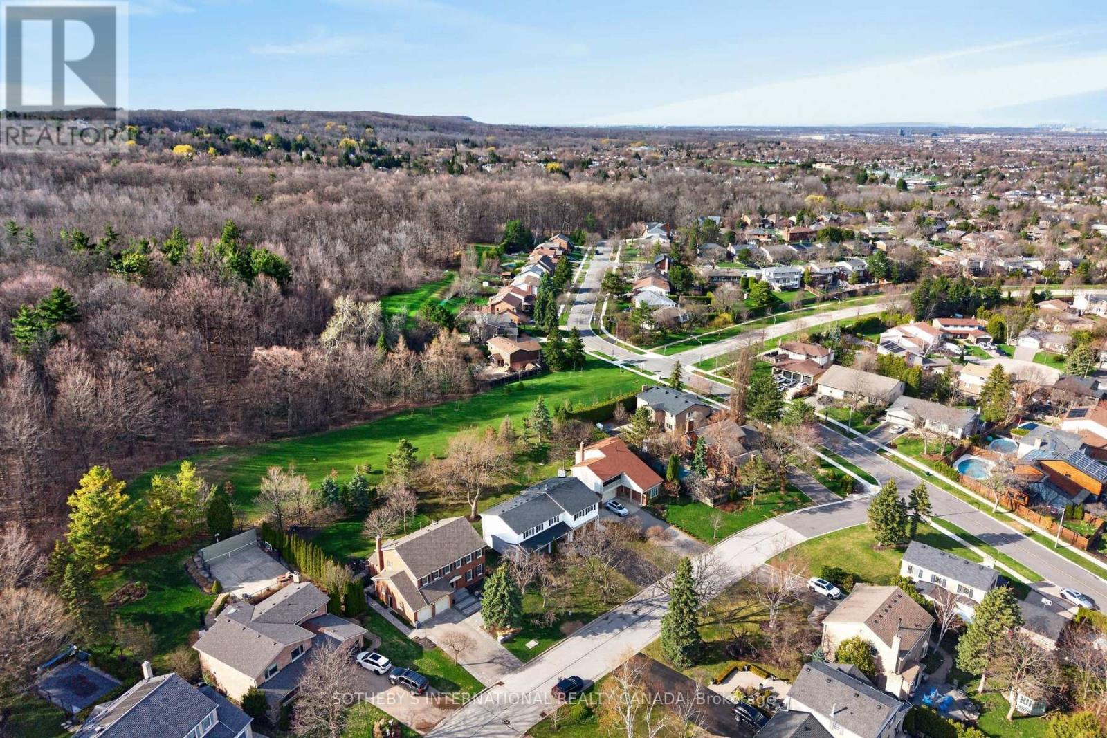 1235 Appleford Lane, Burlington, Ontario  L7P 3M1 - Photo 46 - W13009376