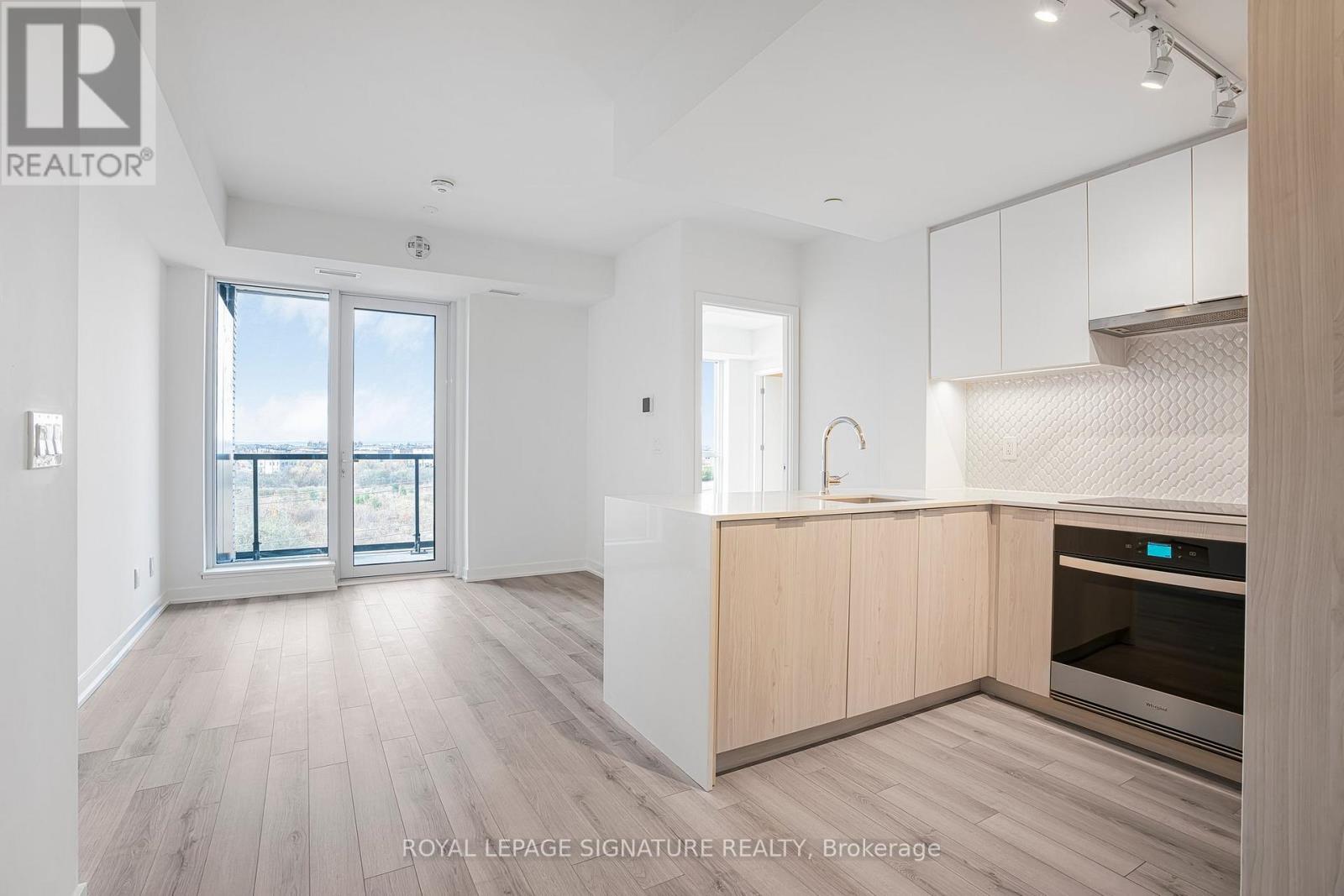 B510 - 3071 Trafalgar Road, Oakville, Ontario  L6H 8C6 - Photo 25 - W13009418