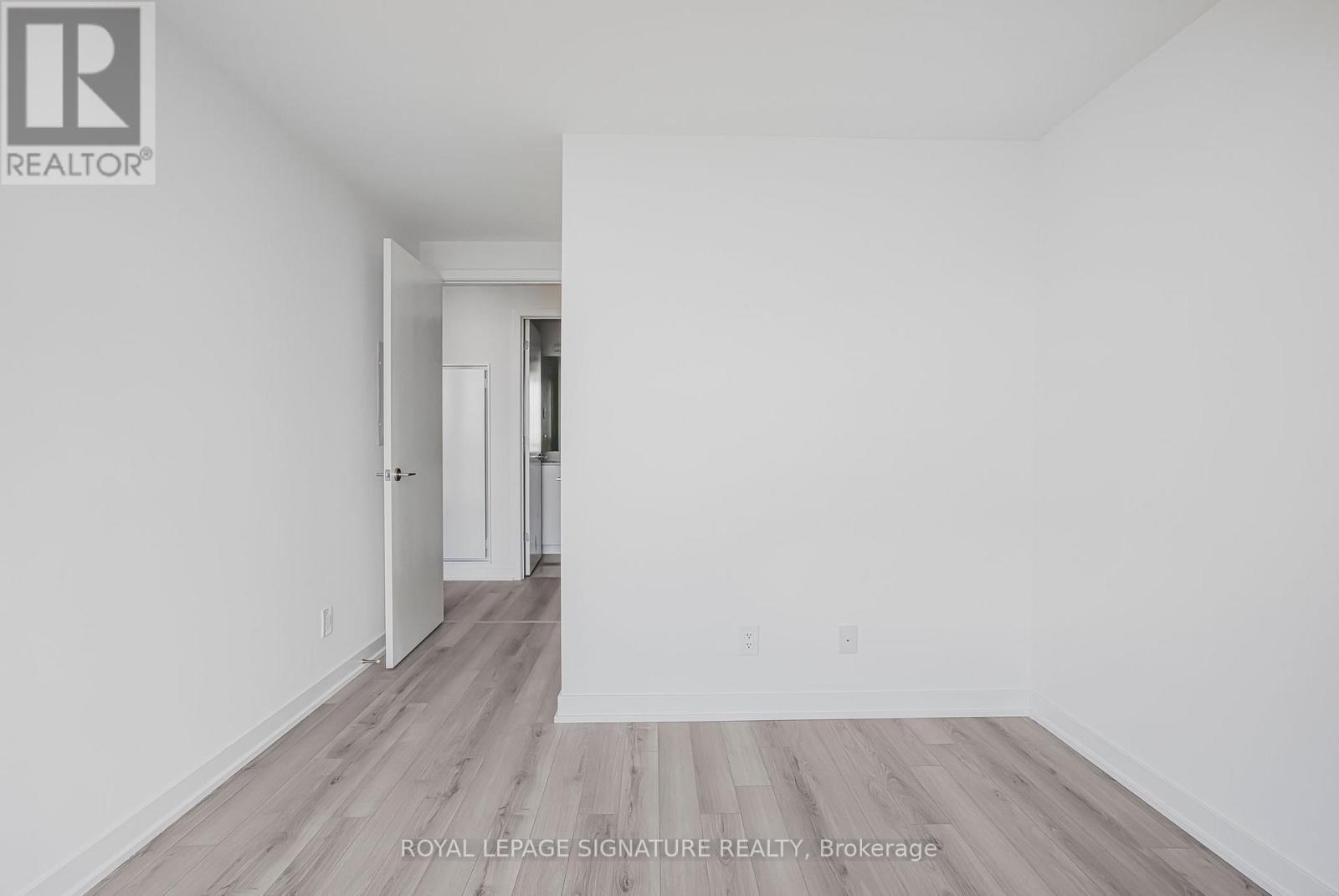 B510 - 3071 Trafalgar Road, Oakville, Ontario  L6H 8C6 - Photo 37 - W13009418