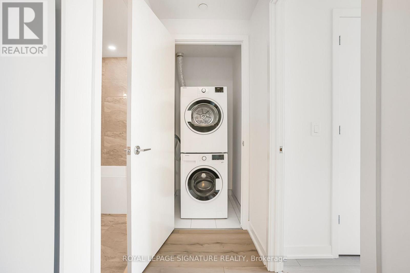 B510 - 3071 Trafalgar Road, Oakville, Ontario  L6H 8C6 - Photo 46 - W13009418