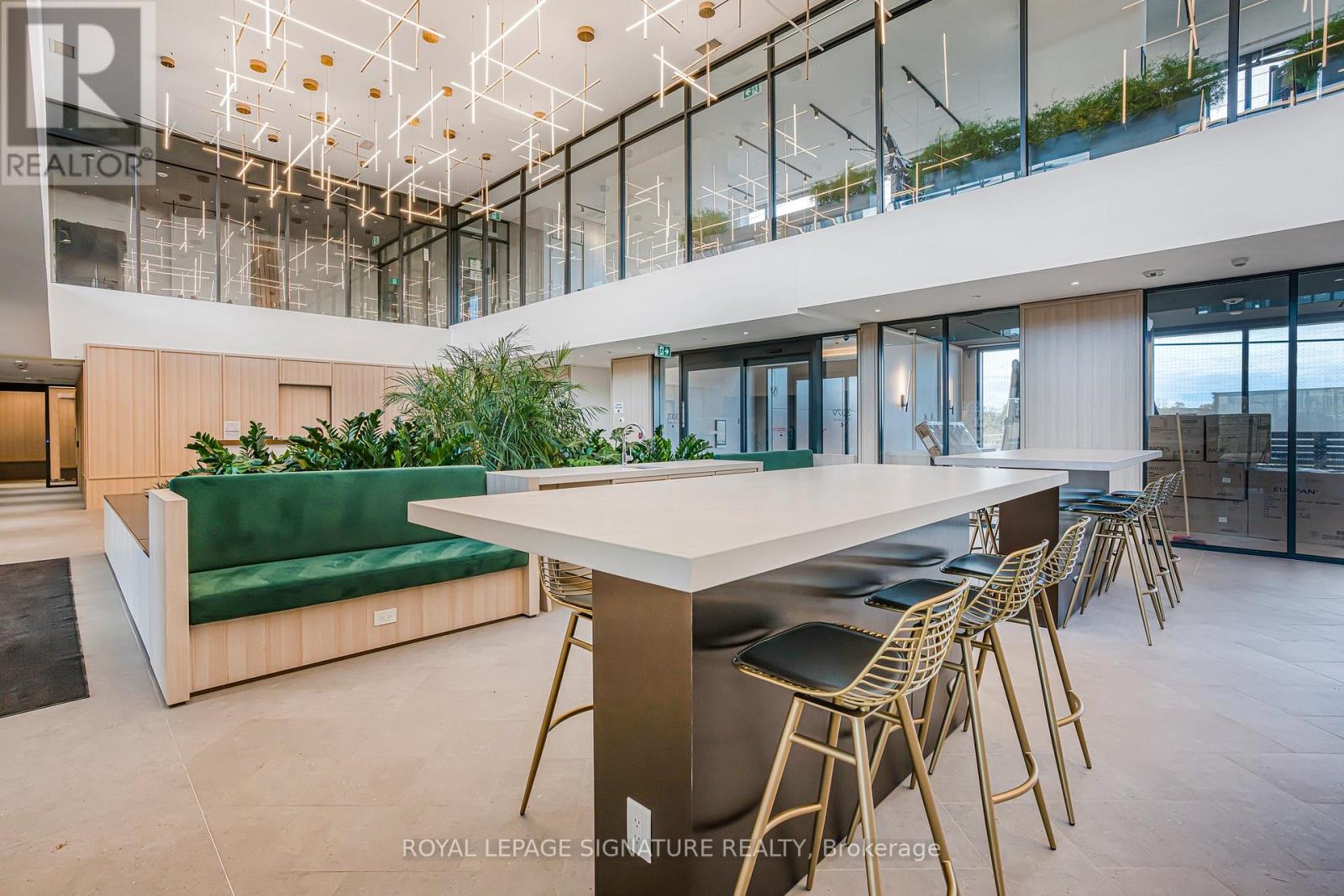 B510 - 3071 Trafalgar Road, Oakville, Ontario  L6H 8C6 - Photo 7 - W13009418