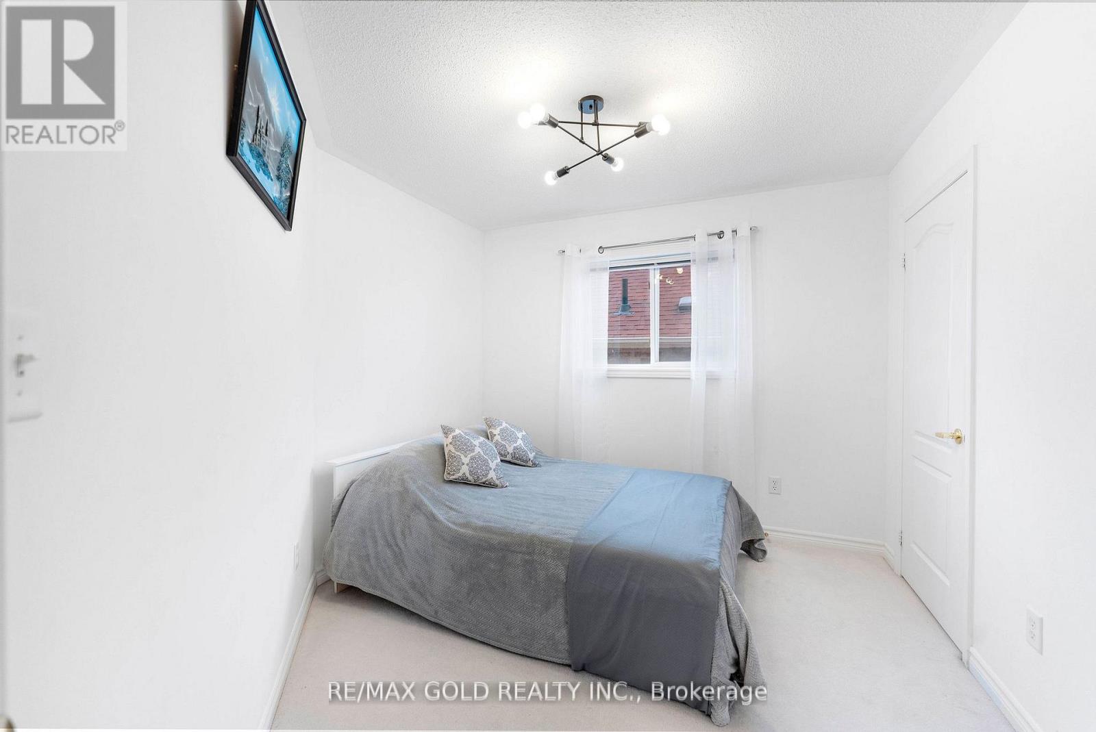 23 Pathmaster Road, Brampton, Ontario  L6P 2G8 - Photo 18 - W13009456