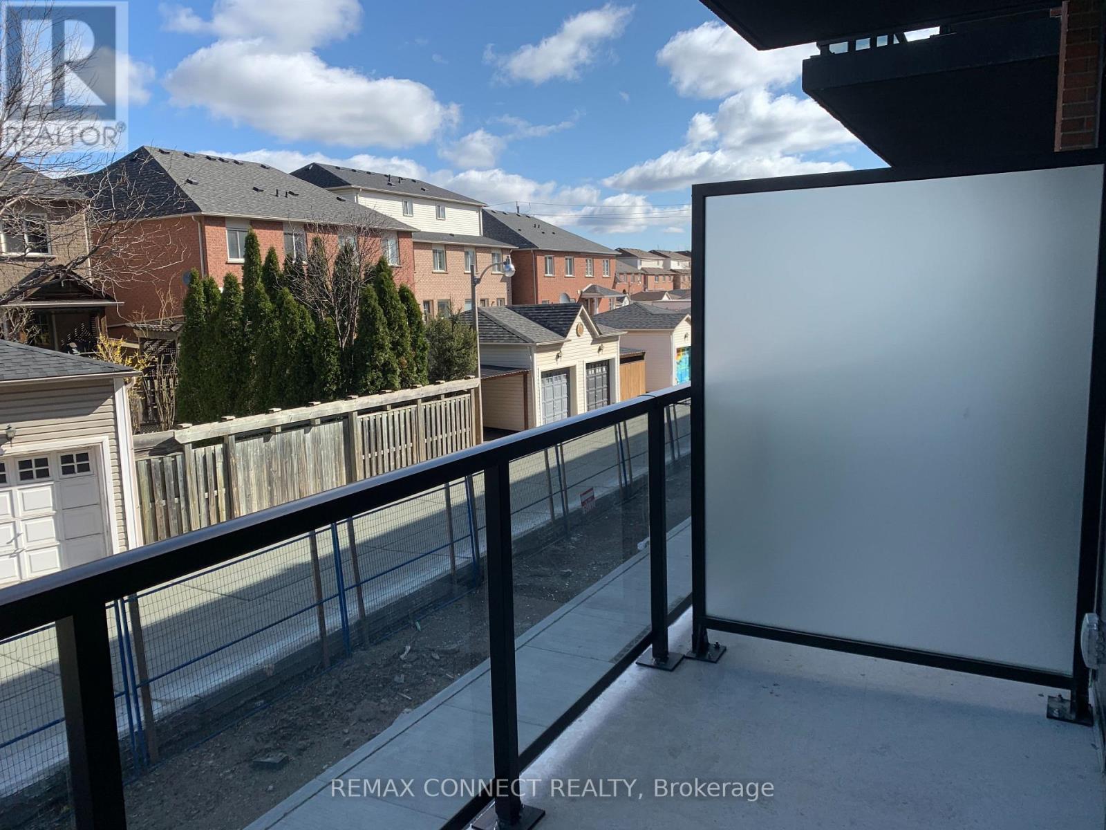 214 - 2300 St. Clair Avenue W, Toronto, Ontario  M4V 0A2 - Photo 14 - W13009458