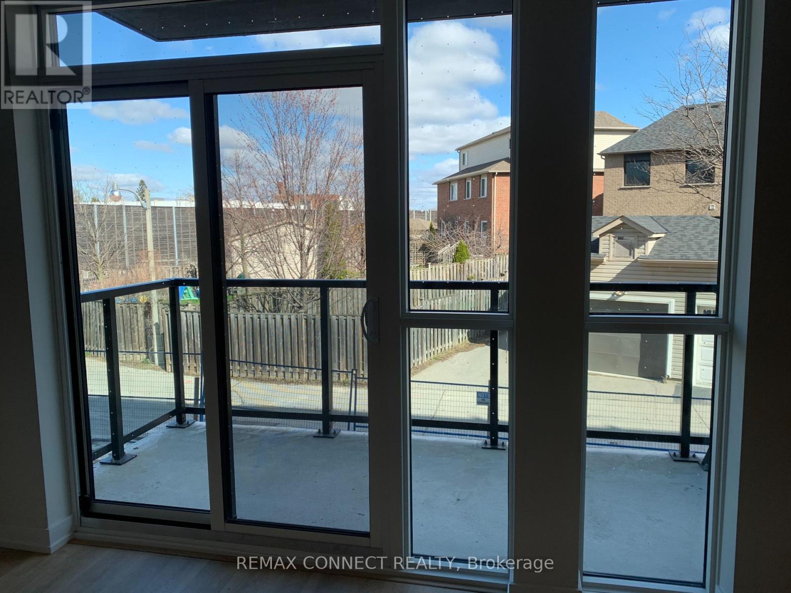 214 - 2300 St. Clair Avenue W, Toronto, Ontario  M4V 0A2 - Photo 15 - W13009458