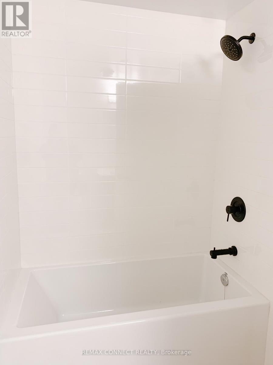 214 - 2300 St. Clair Avenue W, Toronto, Ontario  M4V 0A2 - Photo 9 - W13009458