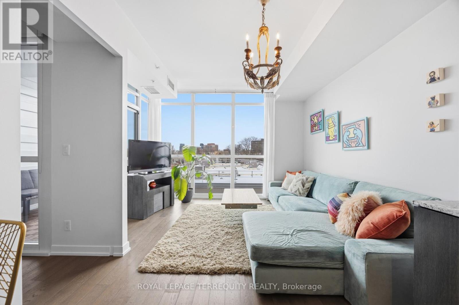 510 - 36 Howard Park Avenue, Toronto, Ontario  M6R 0A5 - Photo 2 - W13009526