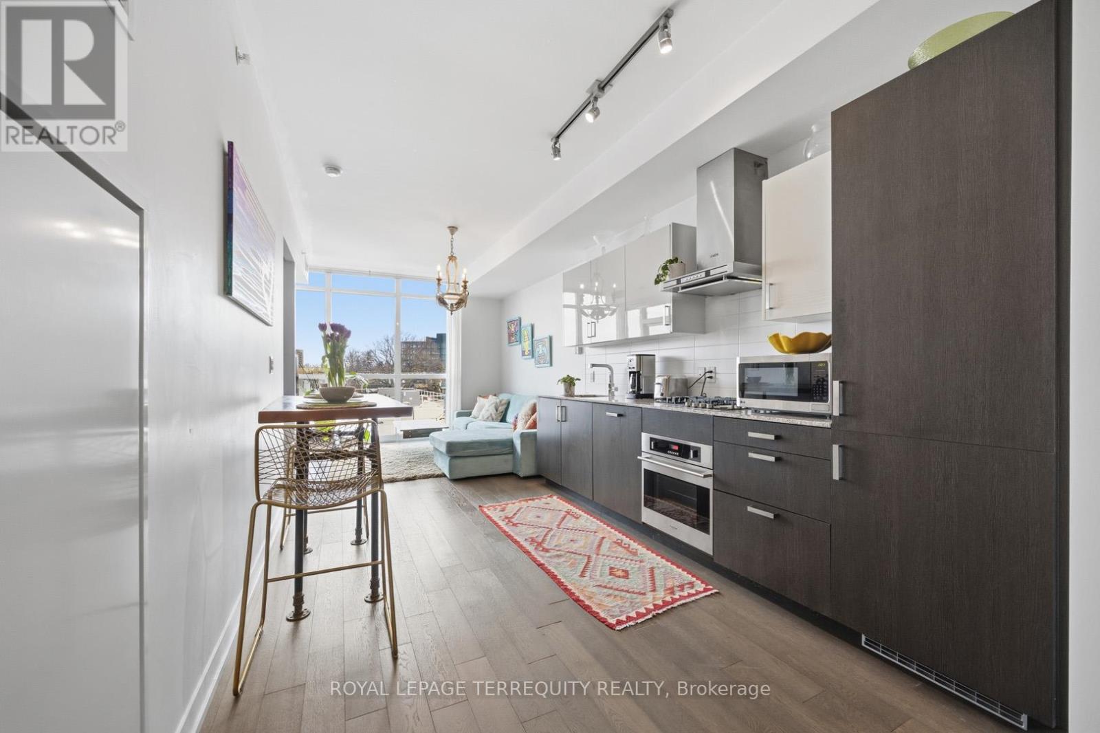 510 - 36 Howard Park Avenue, Toronto, Ontario  M6R 0A5 - Photo 8 - W13009526