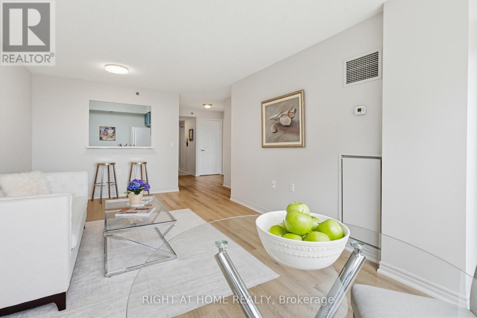 2214 - 100 Burloak Drive, Burlington, Ontario  L7L 6P6 - Photo 11 - W13009552