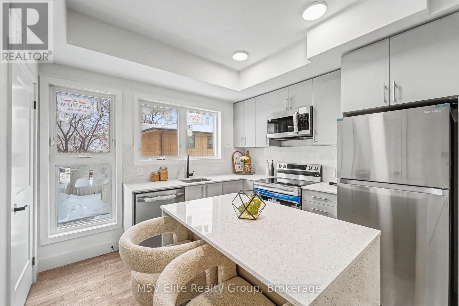 6638 Mcleod Road, Niagara Falls, Ontario  L2G 3G5 - Photo 9 - X13009372