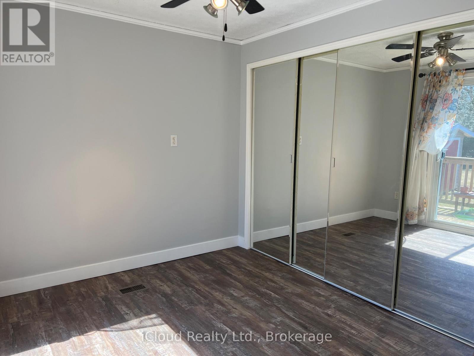 122 Sussex Square, Georgian Bluffs, Ontario  N4K 5N5 - Photo 18 - X13009468