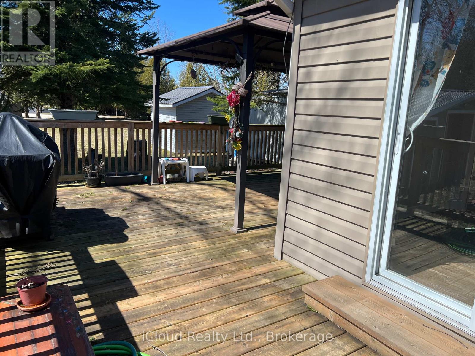 122 Sussex Square, Georgian Bluffs, Ontario  N4K 5N5 - Photo 21 - X13009468