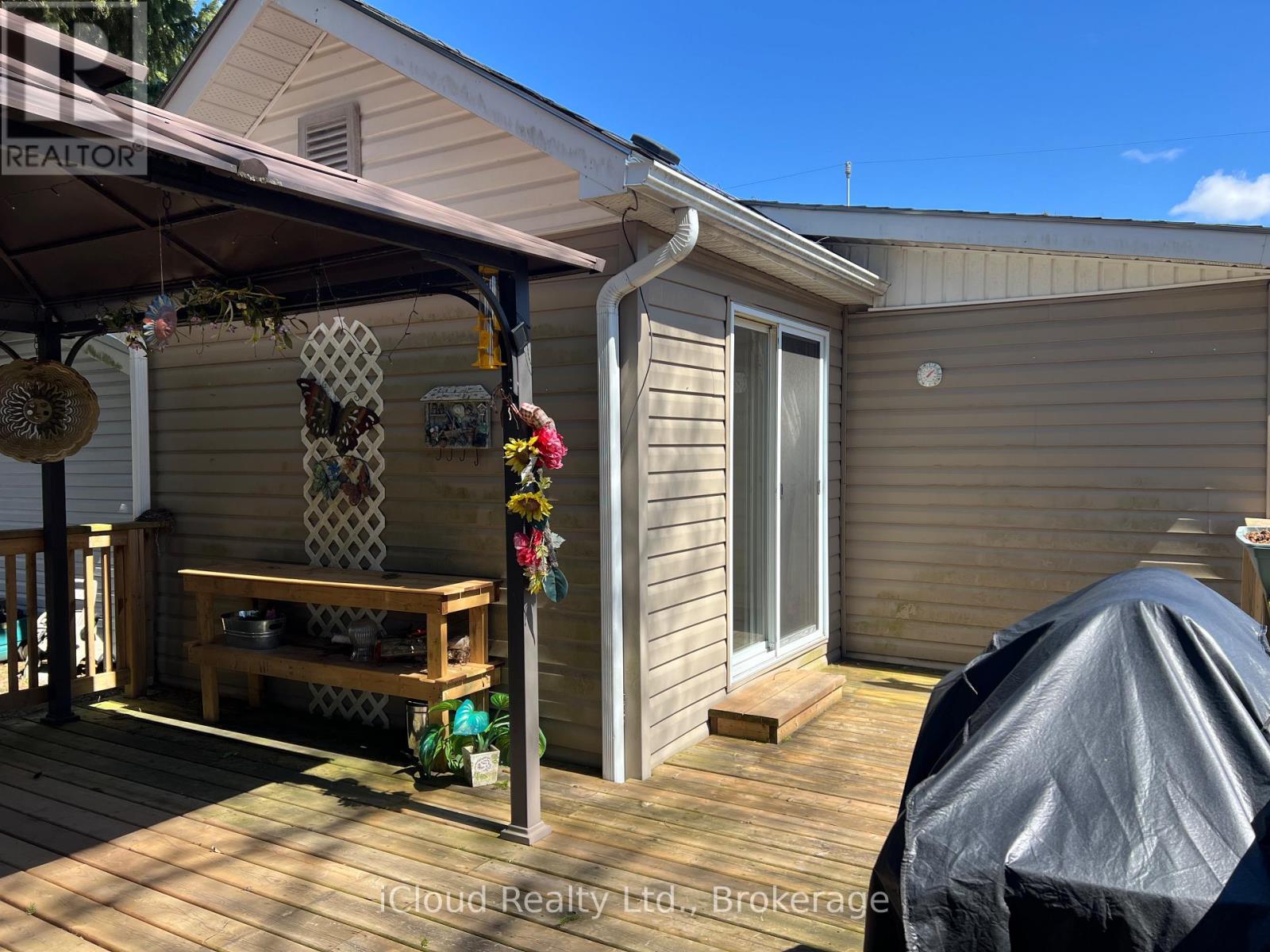 122 Sussex Square, Georgian Bluffs, Ontario  N4K 5N5 - Photo 22 - X13009468