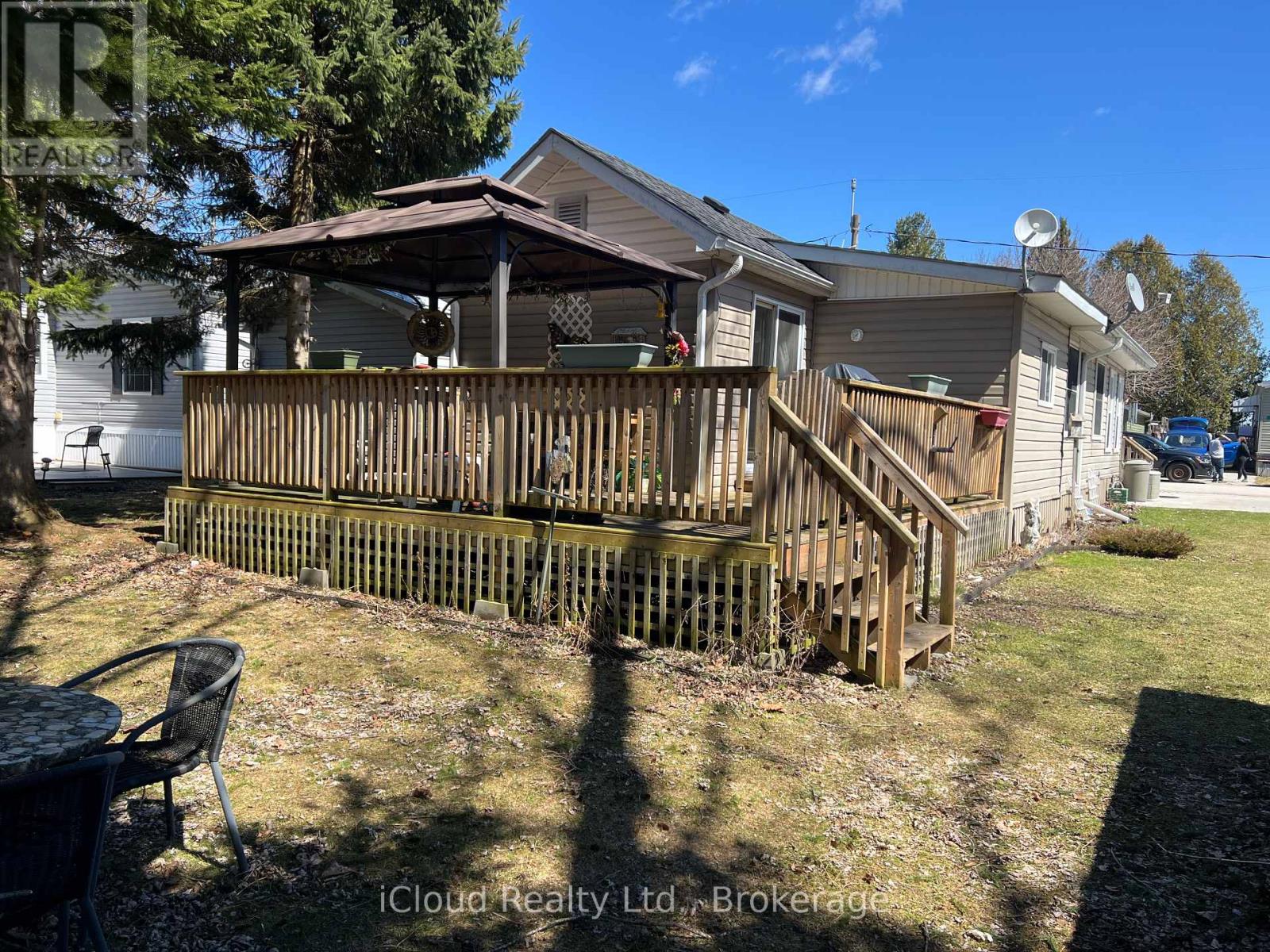 122 Sussex Square, Georgian Bluffs, Ontario  N4K 5N5 - Photo 24 - X13009468