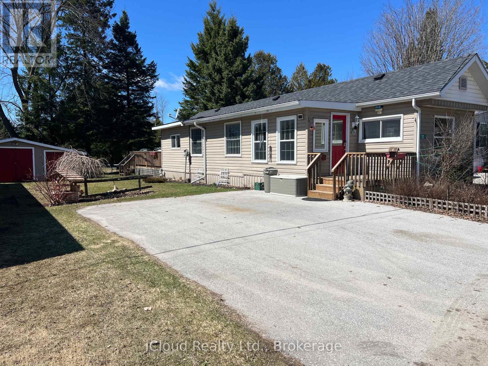 122 Sussex Square, Georgian Bluffs, Ontario  N4K 5N5 - Photo 31 - X13009468