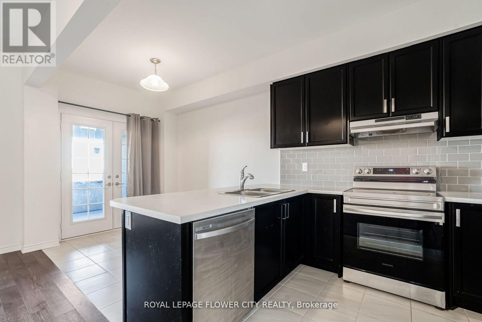 152 Flagg Avenue, Brant, Ontario  N3L 0K5 - Photo 12 - X13009502