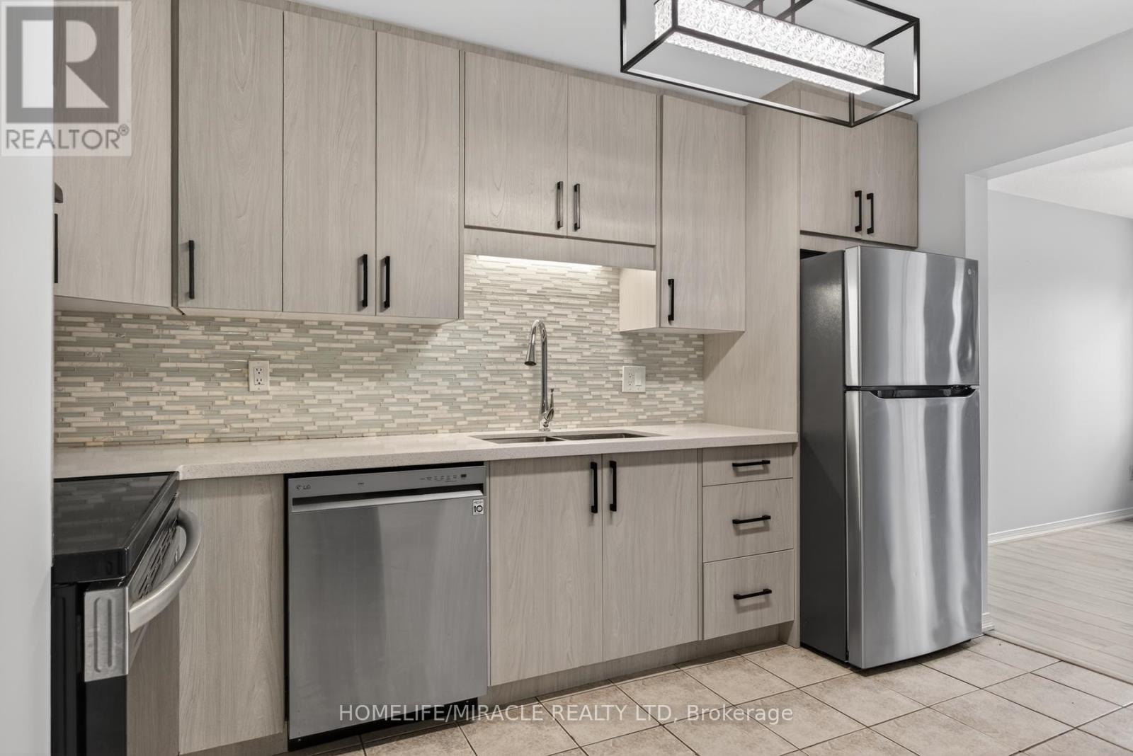 32 - 36 Champlain Crescent, Peterborough, Ontario  K9L 1T1 - Photo 8 - X13009522