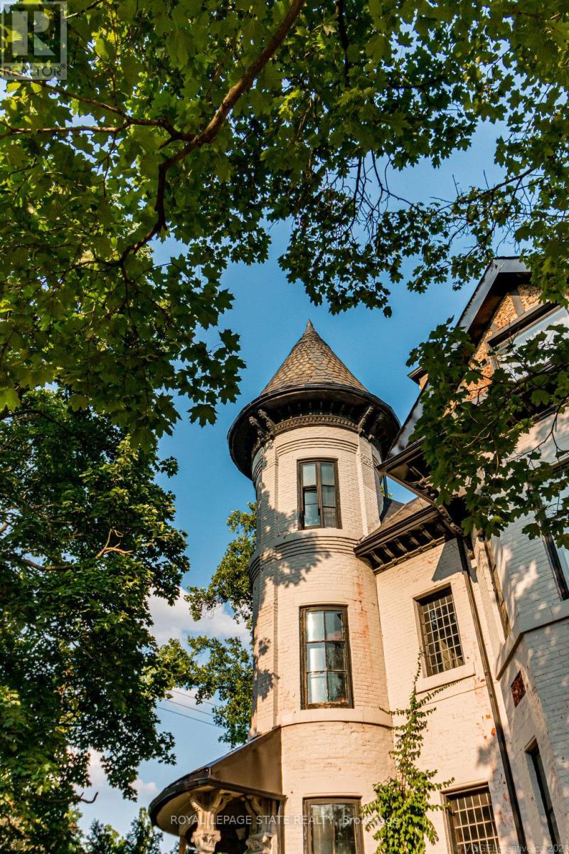 347 Queen Street S, Hamilton, Ontario  L8P 3T8 - Photo 3 - X13009542