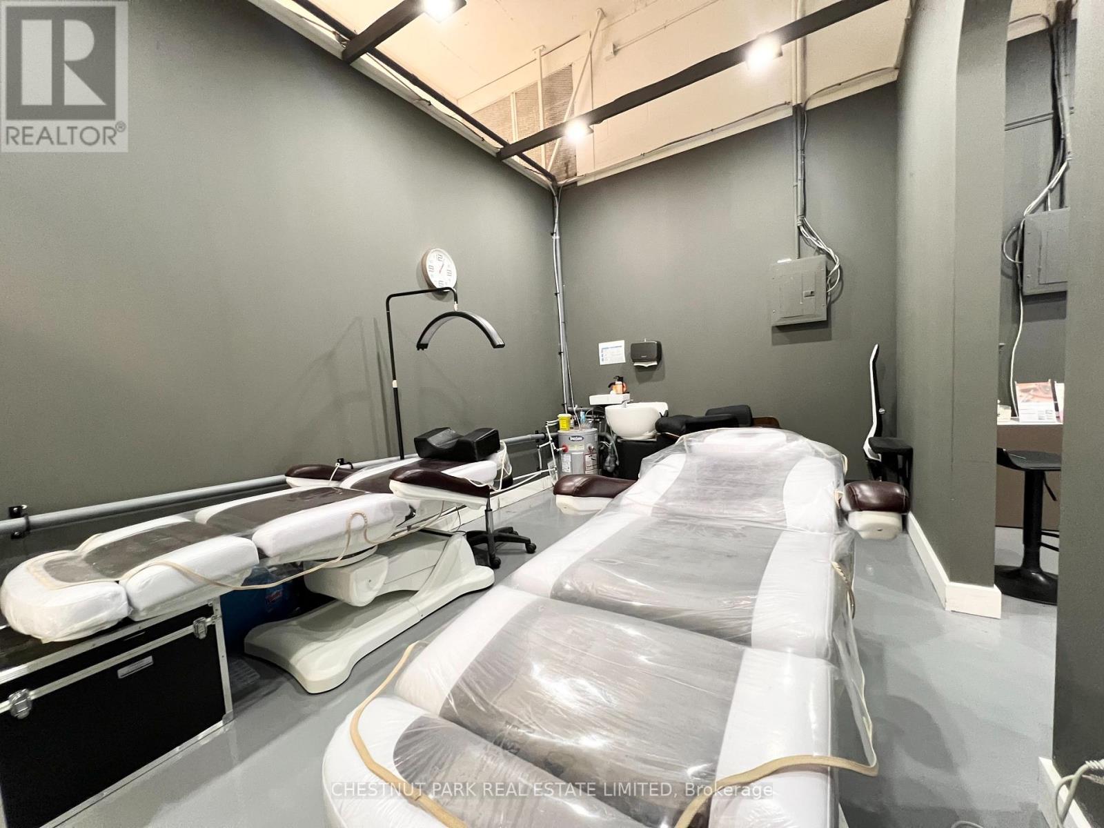 207 - 7181 Yonge Street, Markham, Ontario  L3T 0C7 - Photo 3 - N12845758