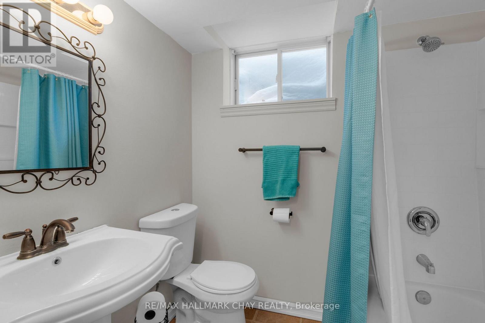 12 Muir Drive, Barrie, Ontario  L4N 0H9 - Photo 25 - S12900520