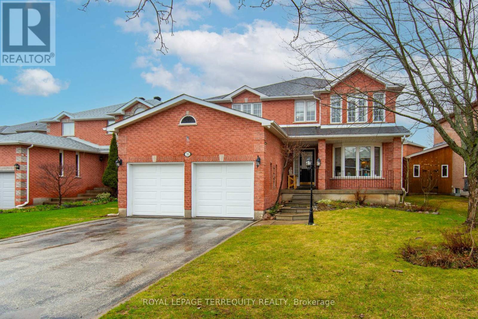 35 RAQUEL STREET, Barrie, Ontario