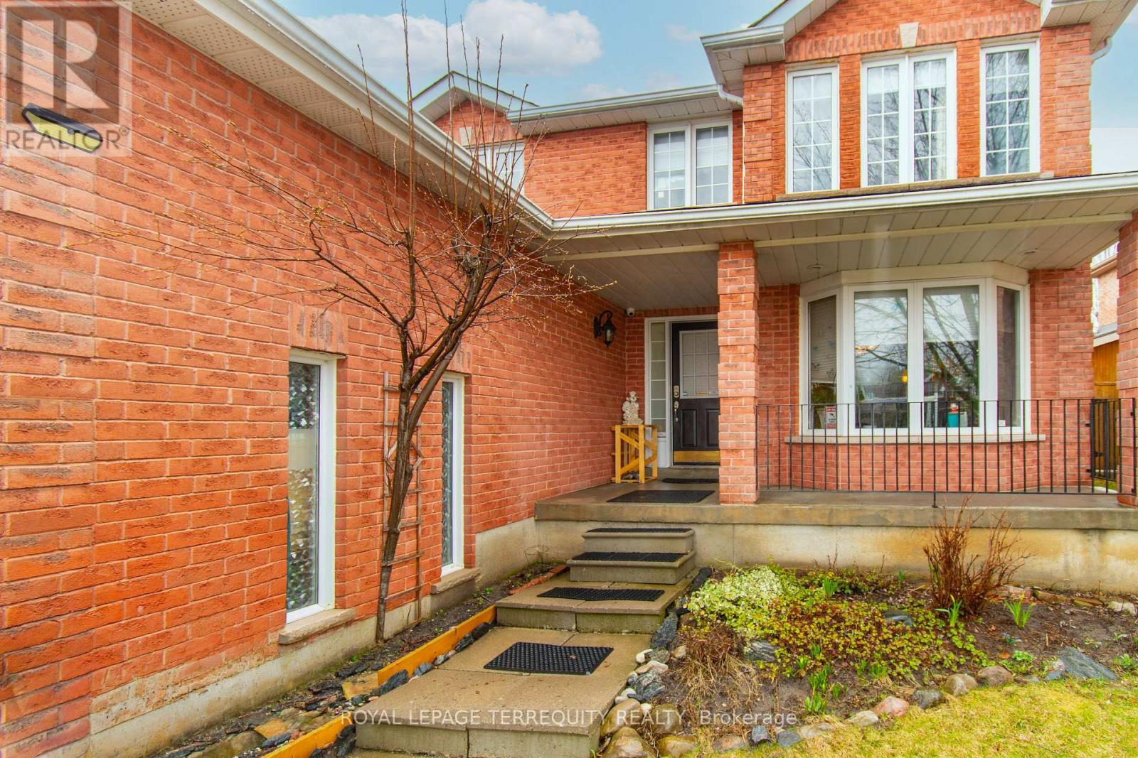 35 Raquel Street, Barrie, Ontario  L4N 9S4 - Photo 2 - S12987670