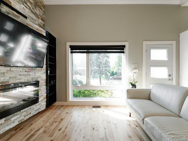 17 Av. d'Hochelaga Candiac Quebec Canada J5R3N3 2
