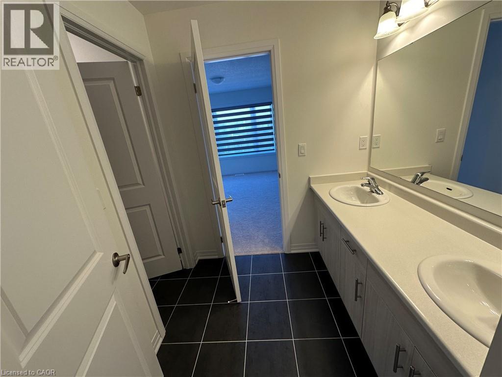 884 Douro Street, Stratford, Ontario  N5A 0M3 - Photo 21 - 40818168