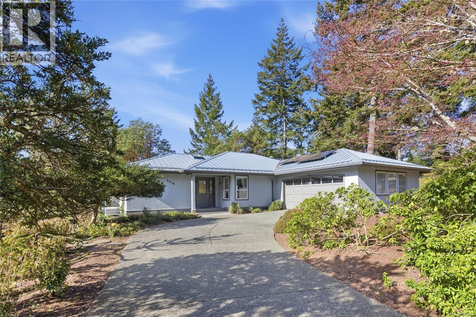 3370 Redden Rd, Nanoose Bay, British Columbia