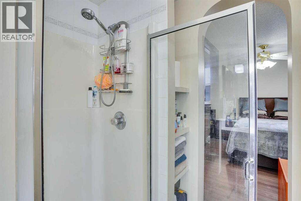 83 Bridlecreek Heath Sw, Calgary, Alberta  T2Y 3N5 - Photo 18 - A2299197