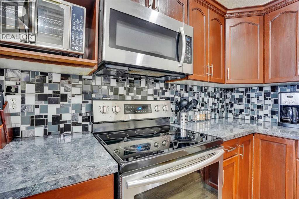 83 Bridlecreek Heath Sw, Calgary, Alberta  T2Y 3N5 - Photo 8 - A2299197