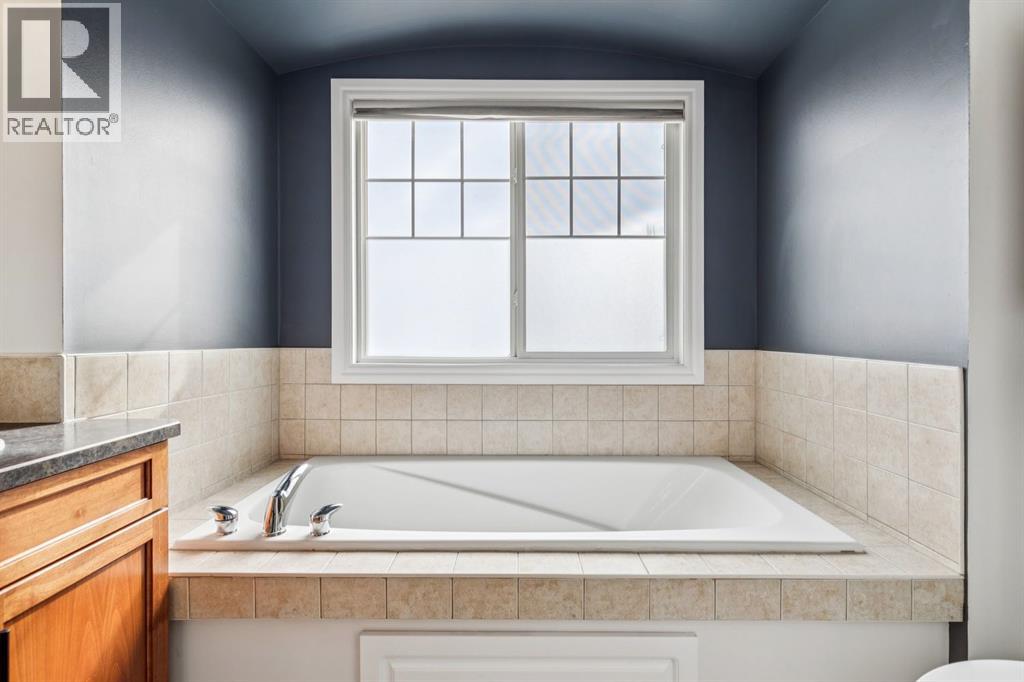 90 Tuscany Glen Place NW, Calgary, Alberta  T3L 2Z4 - Photo 33 - A2299483