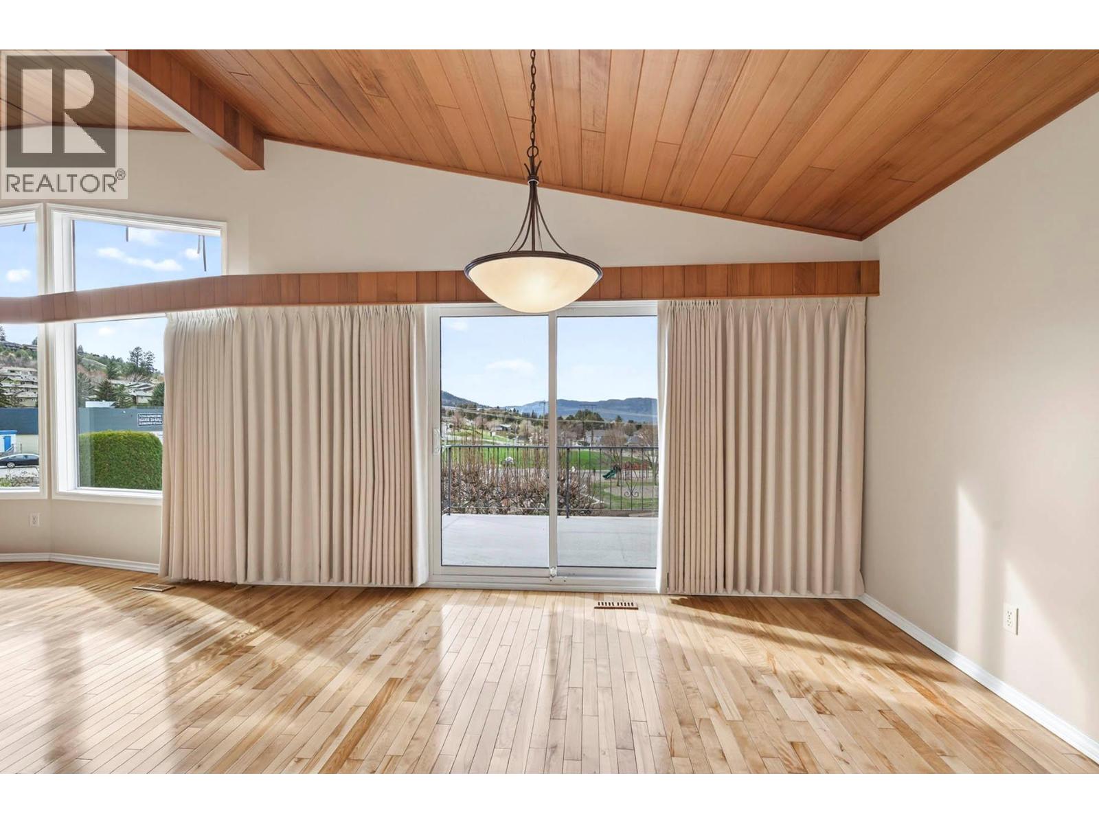 39 Whiteshield Crescent S, Kamloops, British Columbia  V2E 1P3 - Photo 10 - 10377383