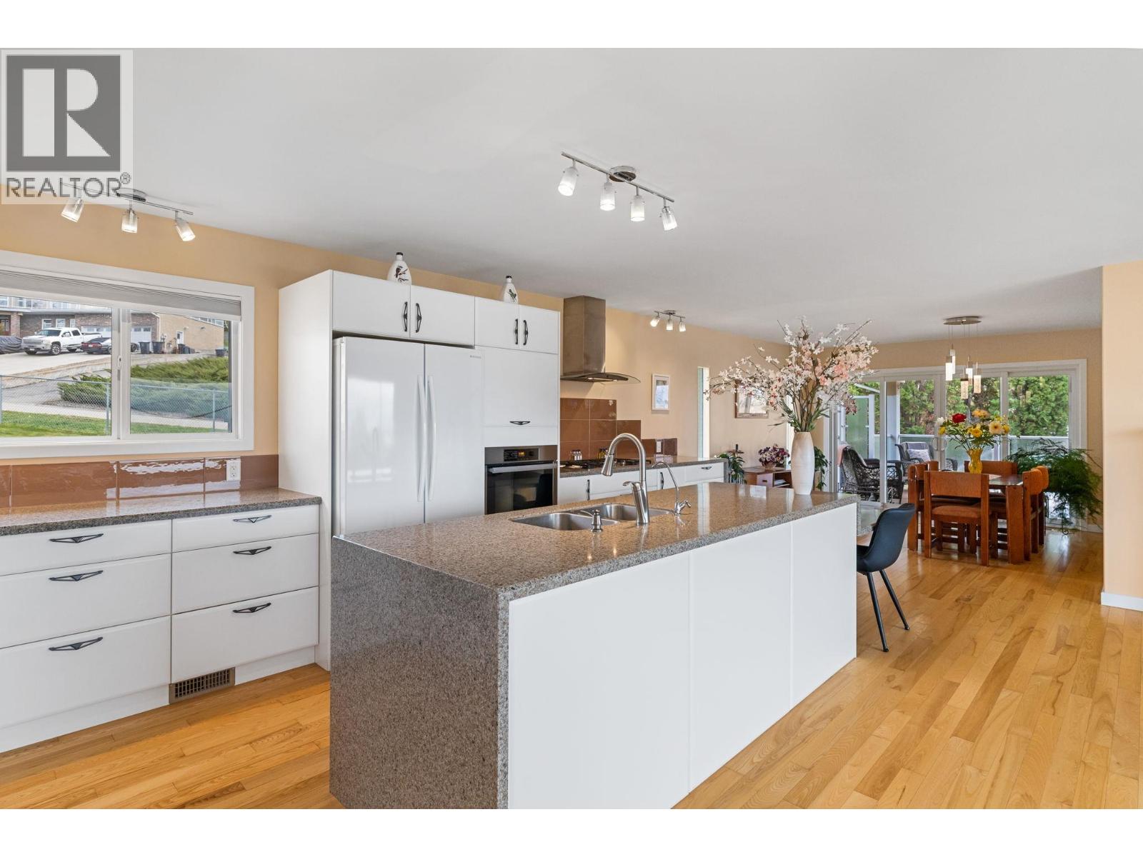 915 Graf Road, Kelowna, British Columbia  V1P 1C1 - Photo 13 - 10383556