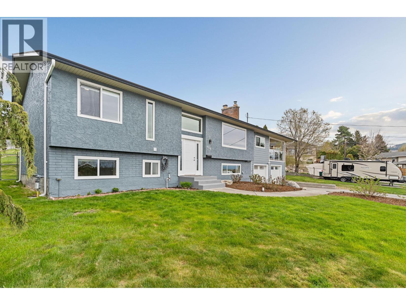 915 Graf Road, Kelowna, British Columbia  V1P 1C1 - Photo 3 - 10383556