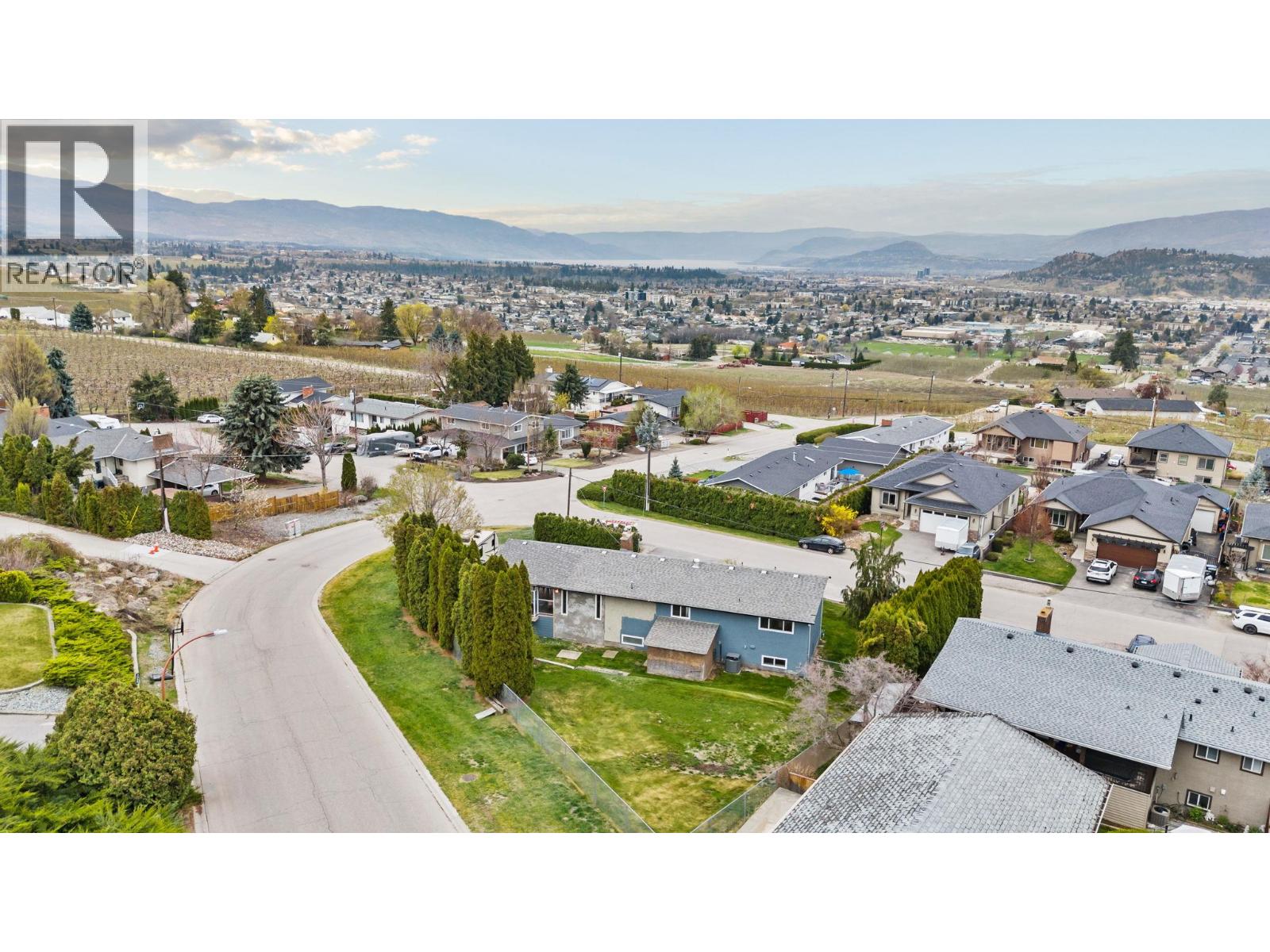 915 Graf Road, Kelowna, British Columbia  V1P 1C1 - Photo 46 - 10383556