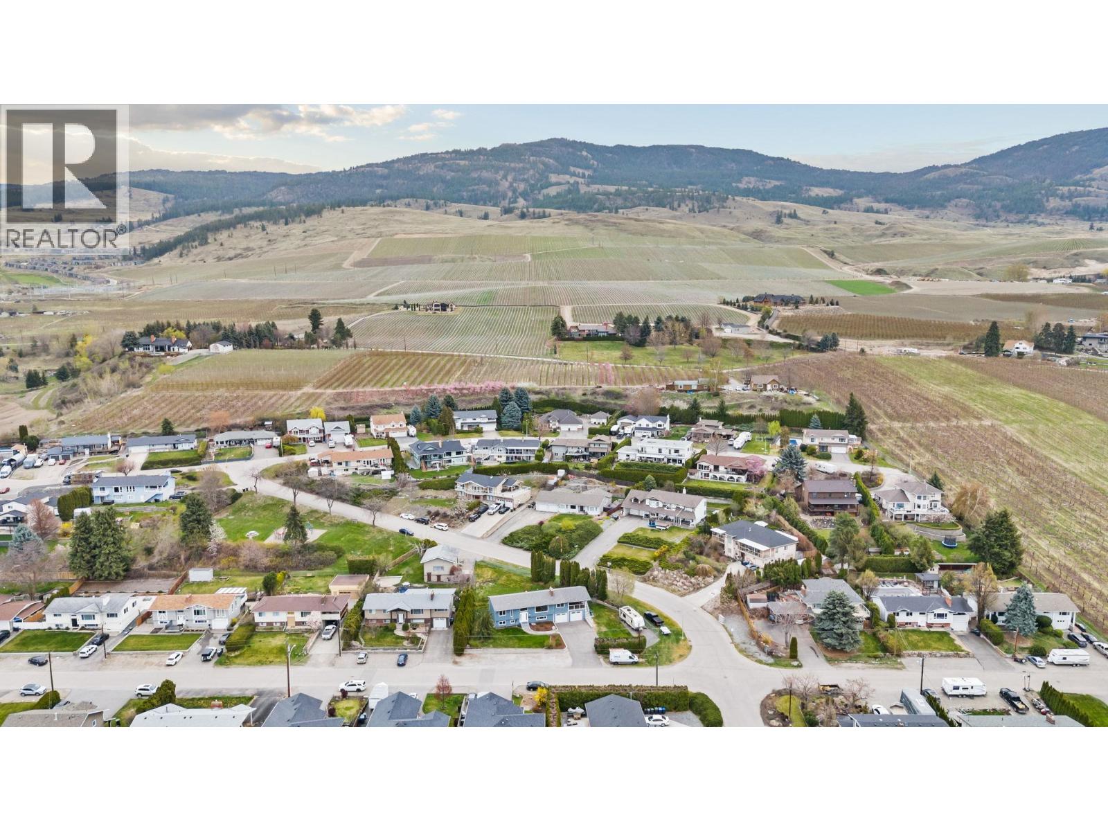 915 Graf Road, Kelowna, British Columbia  V1P 1C1 - Photo 49 - 10383556