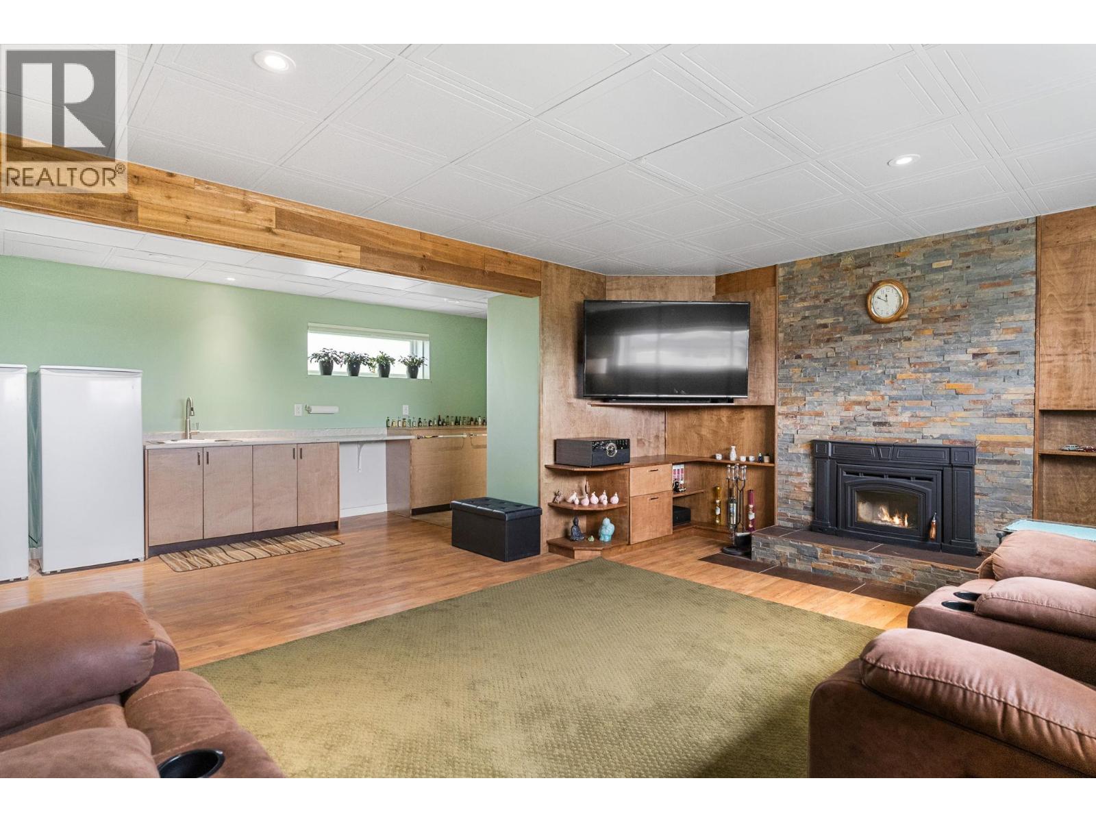 915 Graf Road, Kelowna, British Columbia  V1P 1C1 - Photo 23 - 10383556