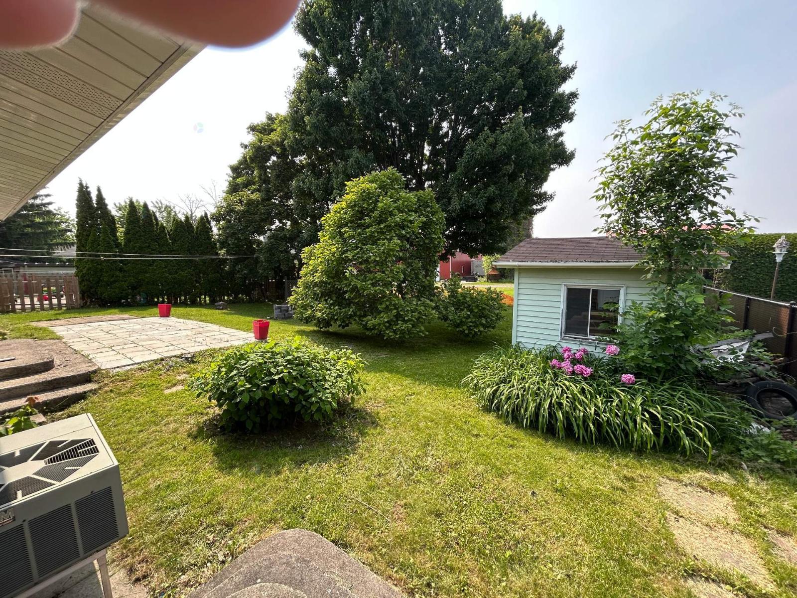 481 Rue Gendron Beauharnois Quebec Canada J6N2E7 3