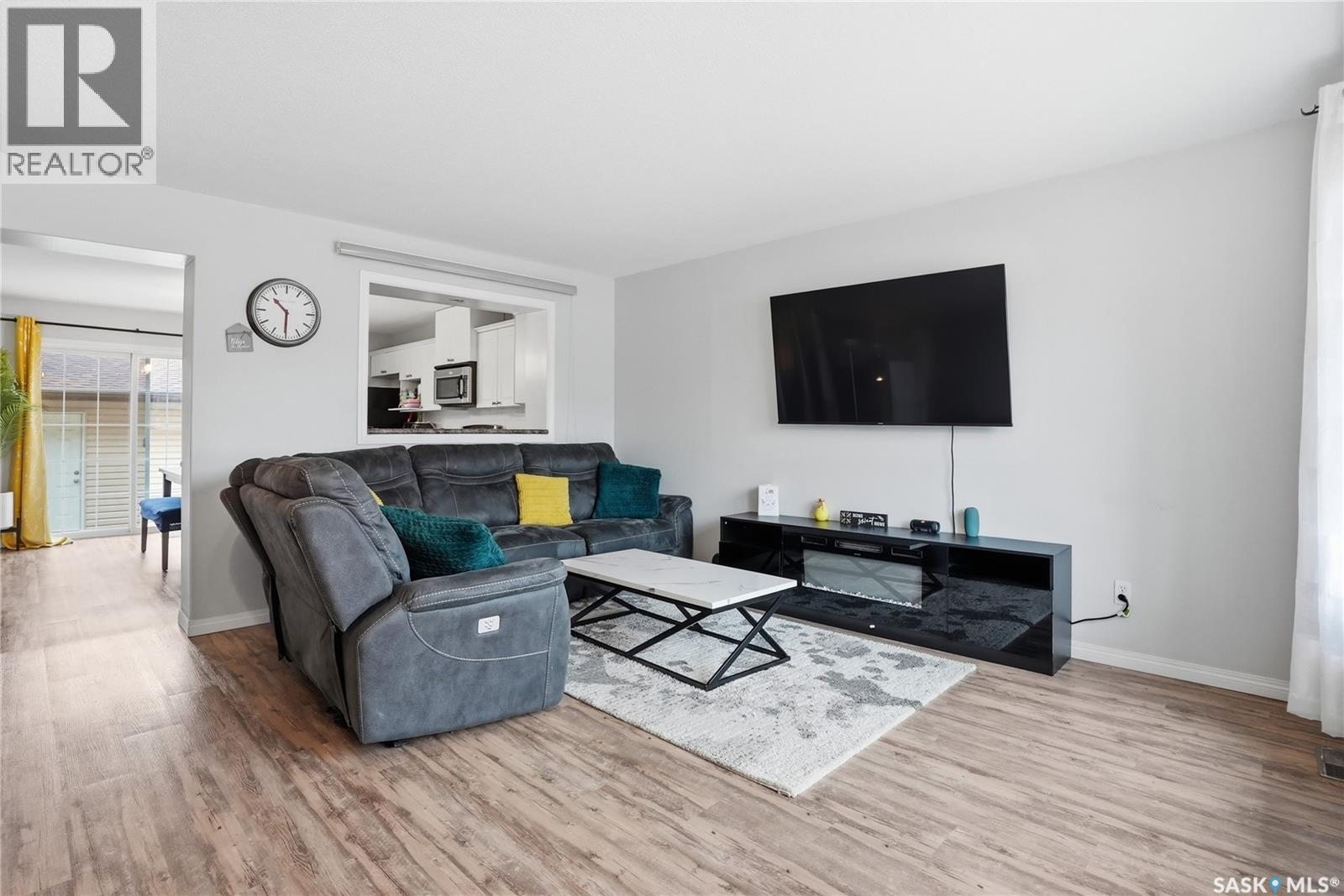 23 135 Keedwell Street, Saskatoon, Saskatchewan  S7W 0A3 - Photo 2 - SK033151