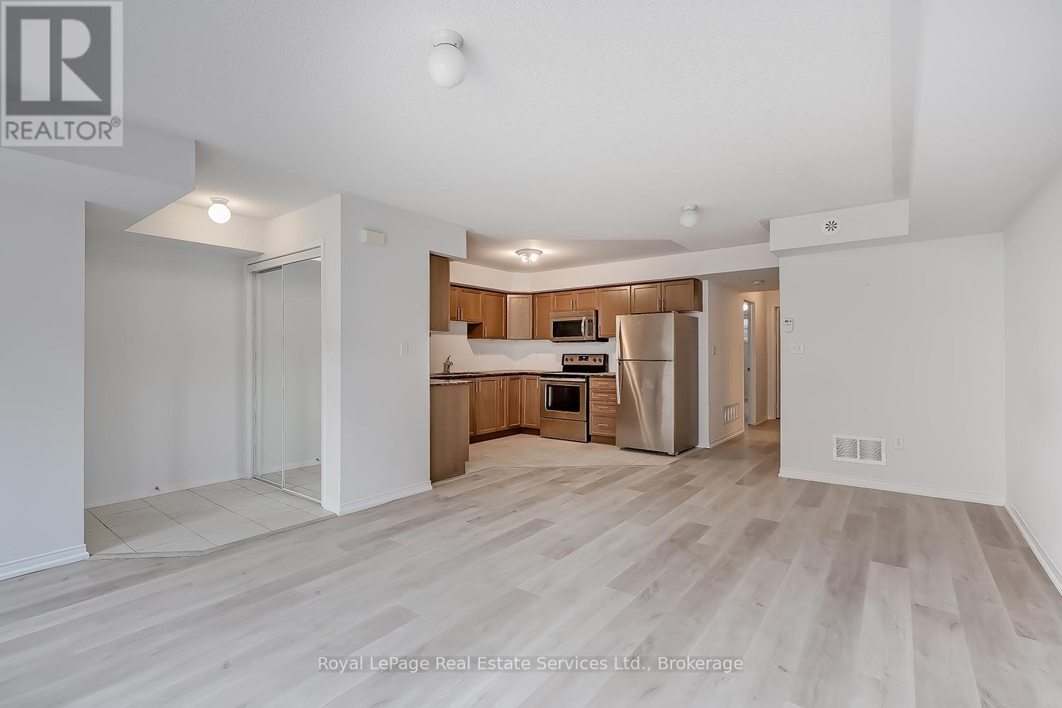 33 - 2480 Post Road, Oakville, Ontario  L6H 0K1 - Photo 7 - W13009576