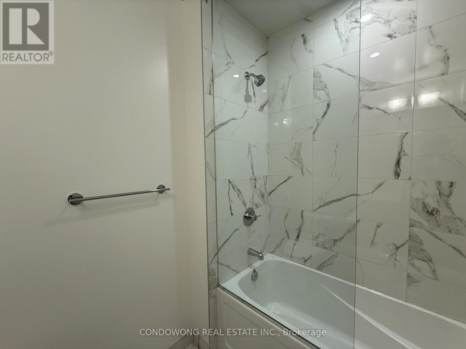 6005 - 8 Interchange Way, Vaughan, Ontario  L4K 0R2 - Photo 5 - N13009026